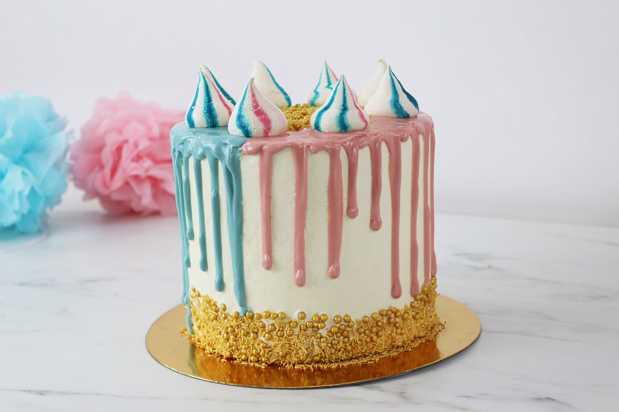 Gâteau perles colorées  Beautiful birthday cakes, Girl cakes