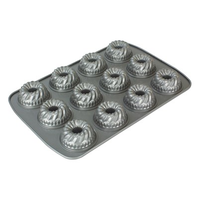 12 Cup Mini Fluted Cake Pan